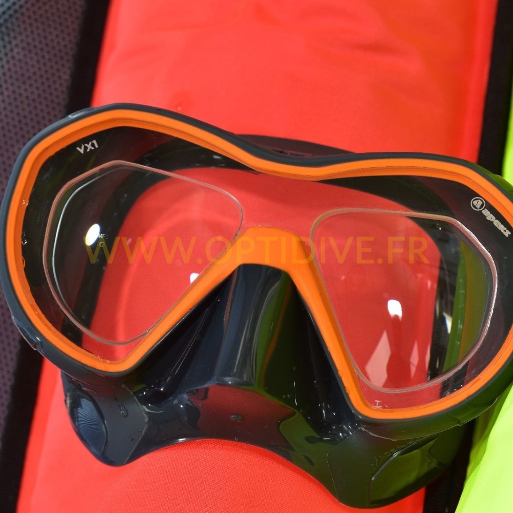 Apeks VX1